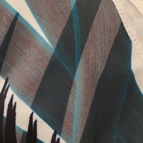 NWOT Tropical One-piece - Picture 9 of 10